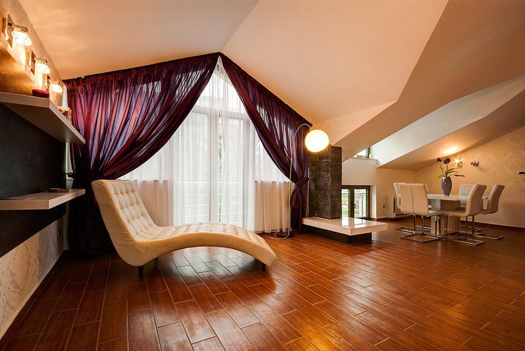 Bečići Domador Rooms & Apartments מראה חיצוני תמונה