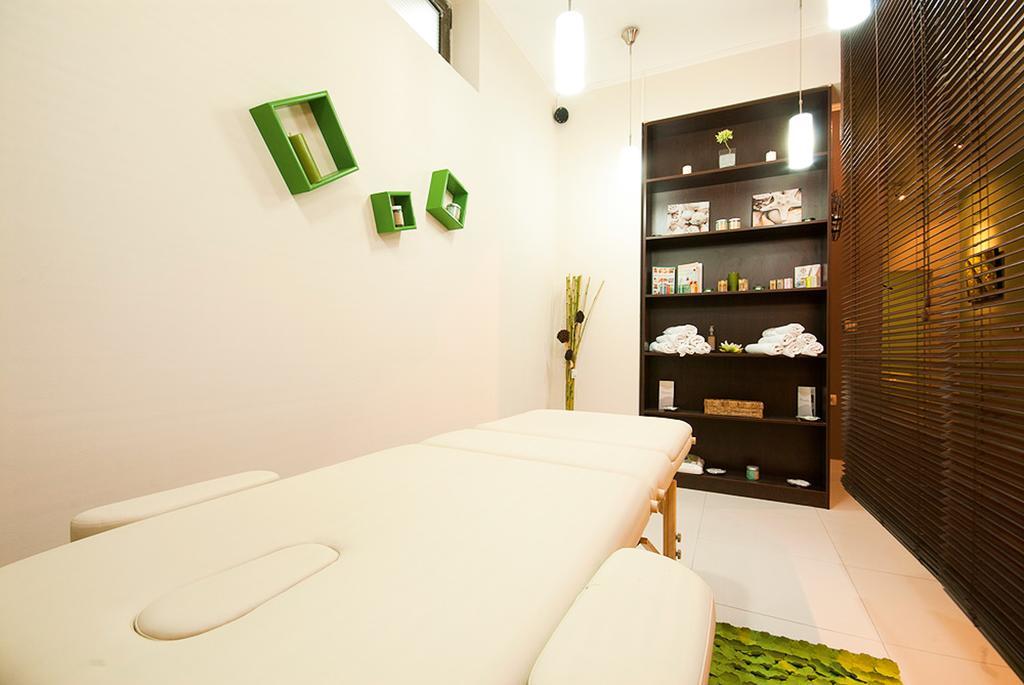 Bečići Domador Rooms & Apartments מראה חיצוני תמונה