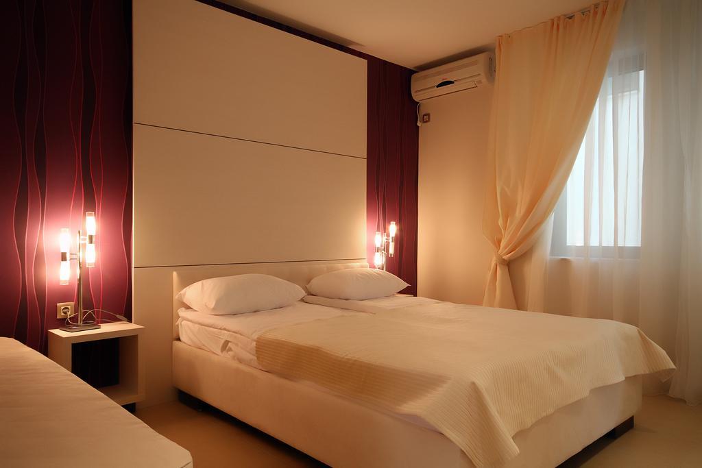 Bečići Domador Rooms & Apartments מראה חיצוני תמונה