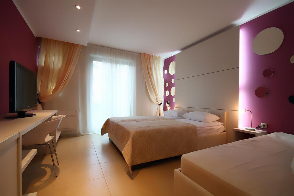 Bečići Domador Rooms & Apartments מראה חיצוני תמונה