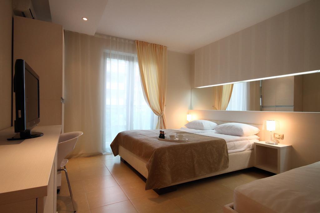 Bečići Domador Rooms & Apartments מראה חיצוני תמונה